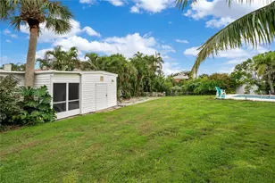 631 Coral Dr, Nokomis, FL 34275 - Photo 31