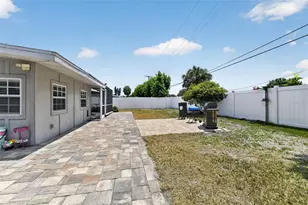 2815 Southern Pkwy W, Bradenton, FL 34205 - Photo 17