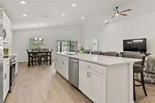 7046 Bently Dr, Lakeland, FL 33809 - Photo 13