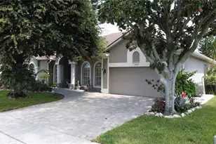 10303 Newington Dr, Orlando, FL 32836 - Photo 1