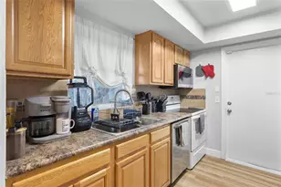 6836 Massa Ct, Orlando, FL 32810 - Photo 13