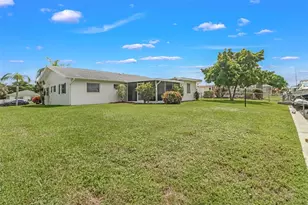 4711 Forest Glen Dr, North Fort Myers, FL 33903 - Photo 27