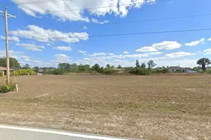 900 Vogiantzis Pkwy, Cape Coral, FL 33909 - Photo 1