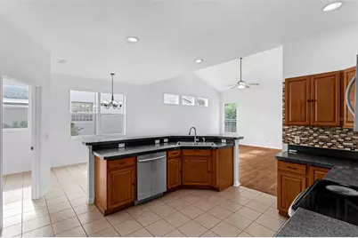 802 Kingsbridge Drive, Oviedo, FL 32765 - Photo 11