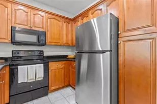 2528 Robert Trent Jones Dr, Orlando, FL 32835 - Photo 13