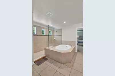 1075 Wax Myrtle Avenue, Minneola, FL 34715 - Photo 17