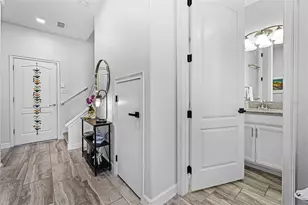 1317 Shinnecock Hills Dr, Davenport, FL 33896 - Photo 3