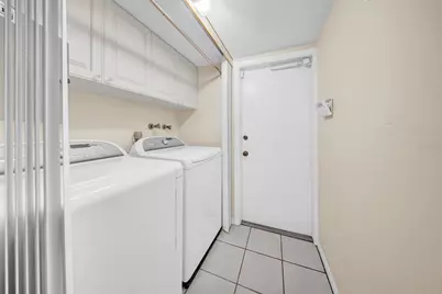 14123 Cypress Circle #14123, Tampa, FL 33618 - Photo 17