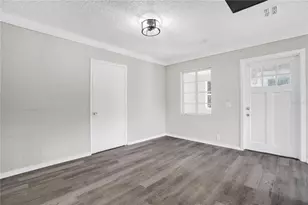 7626 Orange Pl, Orlando, FL 32810 - Photo 9