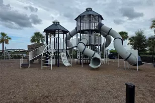 566 Sunlit Coral St, Ruskin, FL 33570 - Photo 17