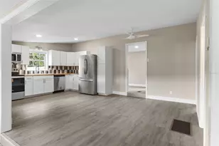 15375 SE 64th Pl, Ocklawaha, FL 32179 - Photo 11