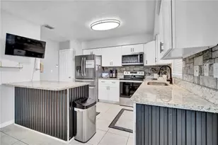 427 W Lakeview Ave, Lake Mary, FL 32746 - Photo 11