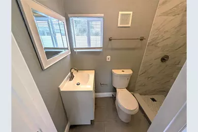 1002 Kirkland Drive #Unit B, Tampa, FL 33619 - Photo 7
