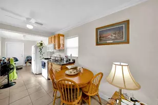 510 S Disston Ave, Tarpon Springs, FL 34689 - Photo 17