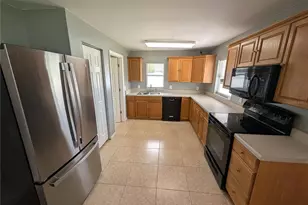 1002 Kirkland Dr, Tampa, FL 33619 - Photo 5