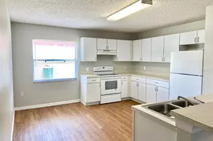 715 Lucaya Dr, Kissimmee, FL 34758 - Photo 3