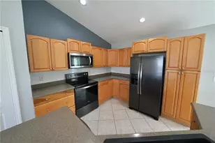 2301 Weatherford Dr, Deltona, FL 32738 - Photo 5