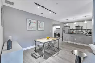 525 E Jackson St, Orlando, FL 32801 - Photo 9