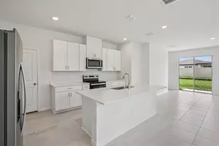 1820 Brekey Wy, Zephyrhills, FL 33541 - Photo 15