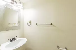 6218 Oak Cluster Cir, Tampa, FL 33634 - Photo 15