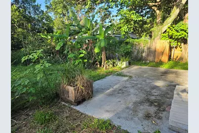 1503 E Navajo Avenue #B, Tampa, FL 33612 - Photo 13