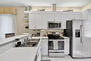 8512 54th Ave Cir E, Bradenton, FL 34211 - Photo 5