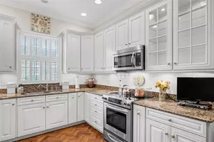925 Ashington Pl, Orlando, FL 32804 - Photo 15