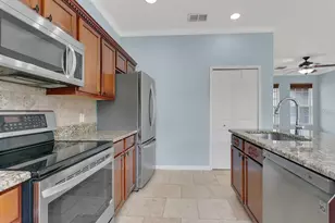 6071 Chapledale Dr, Orlando, FL 32829 - Photo 11