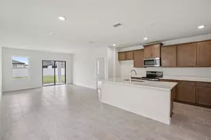 3249 Cup Dr, Lakeland, FL 33803 - Photo 9