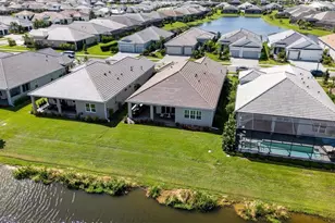 10253 Canaveral Cir, Sarasota, FL 34241 - Photo 31