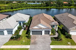 10253 Canaveral Cir, Sarasota, FL 34241 - Photo 3