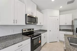 2691 Sedgefield Cir, Haines City, FL 33844 - Photo 13