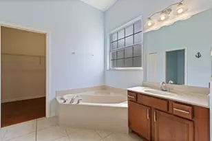 9932 Caroline Park Dr, Orlando, FL 32832 - Photo 23