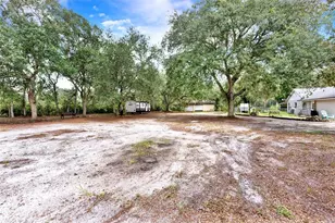 32645 Red Oak Dr, Eustis, FL 32736 - Photo 23