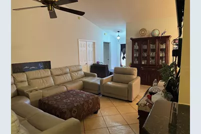 2074 Wenthworth Circle, Apopka, FL 32703 - Photo 3