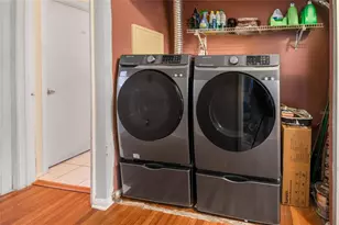 2041 Dixie Belle Dr, Orlando, FL 32812 - Photo 11