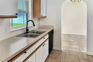 2470 Augusta Way, Kissimmee, FL 34746 - Photo 9