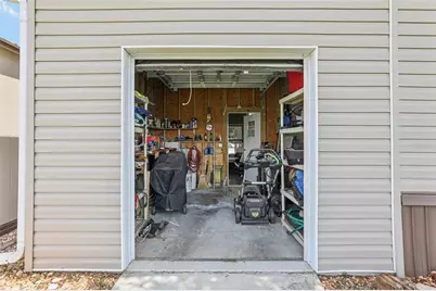 36850 Lakewood Drive, Zephyrhills, FL 33542 - Photo 35