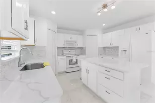 1961 Thorngate Ln, Mascotte, FL 34753 - Photo 15