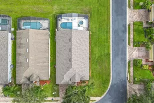 358 Lancaster Dr, Davenport, FL 33897 - Photo 39