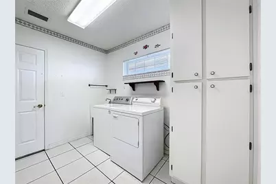 5518 Queen Victoria Drive, Leesburg, FL 34748 - Photo 35