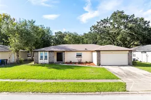 2402 Franklin Dr, Kissimmee, FL 34744 - Photo 11