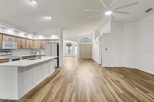 533 Bent Oak Ct, Spring Hill, FL 34609 - Photo 7