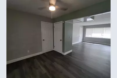 320 W Howry Avenue #1, Deland, FL 32720 - Photo 7