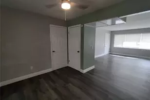 320 W Howry Ave, Deland, FL 32720 - Photo 7