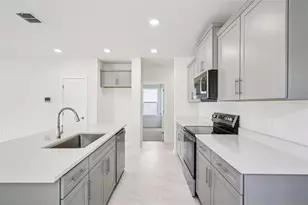 3159 Cup Dr, Lakeland, FL 33803 - Photo 7