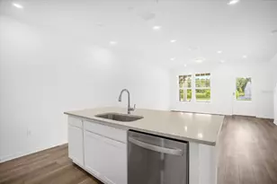 11272 Blue Bay Dr, Orlando, FL 32832 - Photo 9