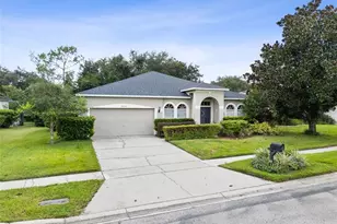 2424 Stone Cross Cir, Orlando, FL 32828 - Photo 3