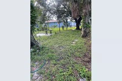 2561 Parkway Street, Fort Myers, FL 33901 - Photo 11