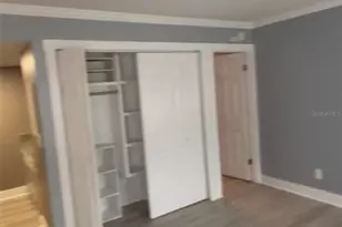 4127 Dolphin Dr, Tampa, FL 33617 - Photo 9